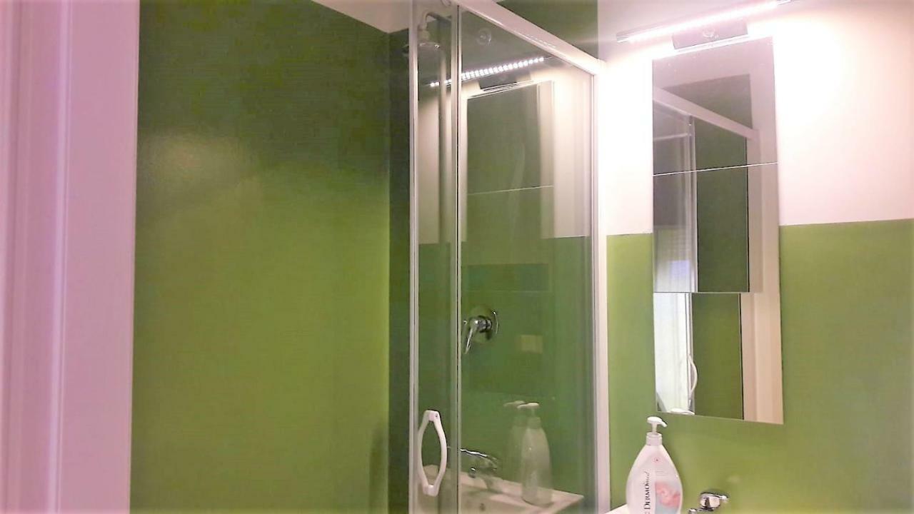 Cavour 124 -guest-room- Nocleg ze śniadaniem